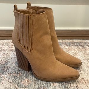 NWT•Talulah Emerson Booties•Sz8